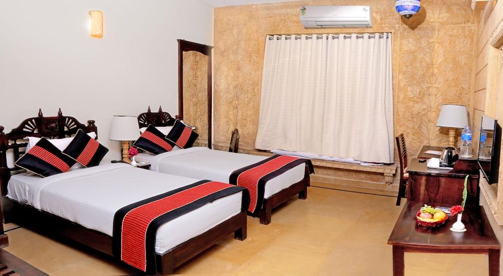 Hotel Golden Haveli Джайсалмер Екстериор снимка