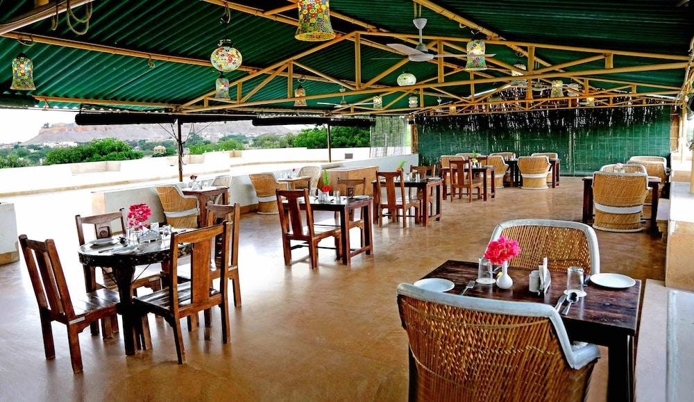 Hotel Golden Haveli Джайсалмер Екстериор снимка
