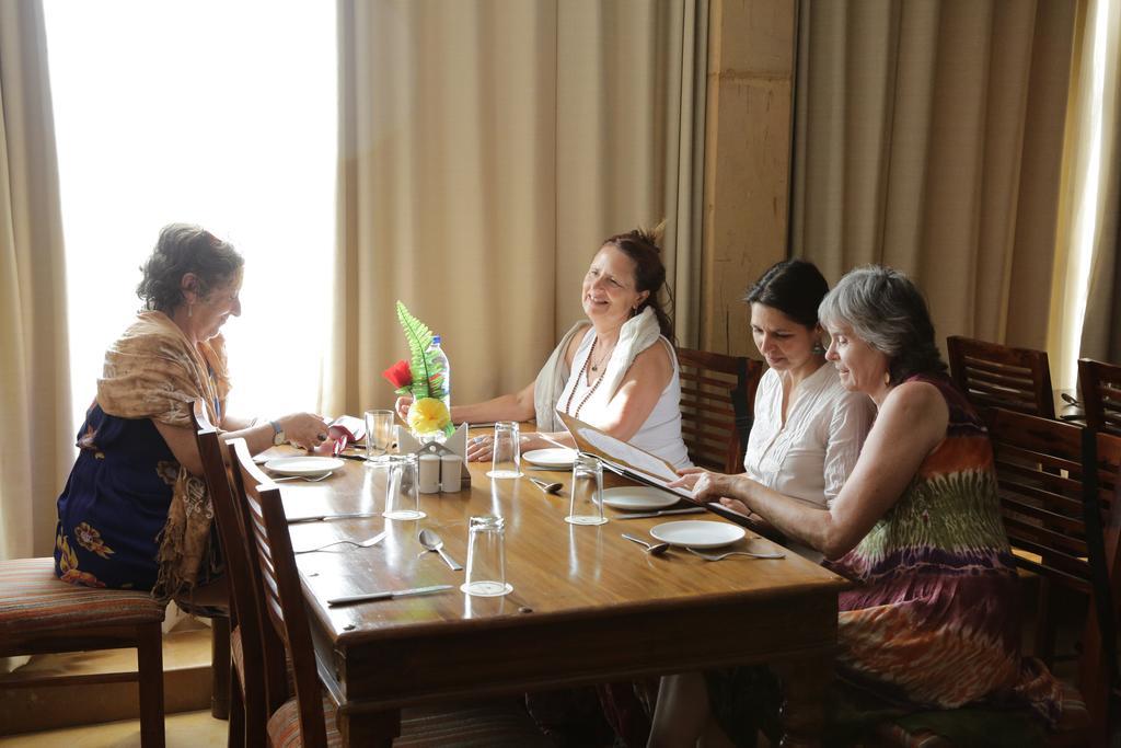 Hotel Golden Haveli Джайсалмер Екстериор снимка